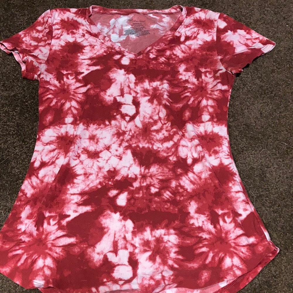 Short sleeve tie dye shirt in excellent condition